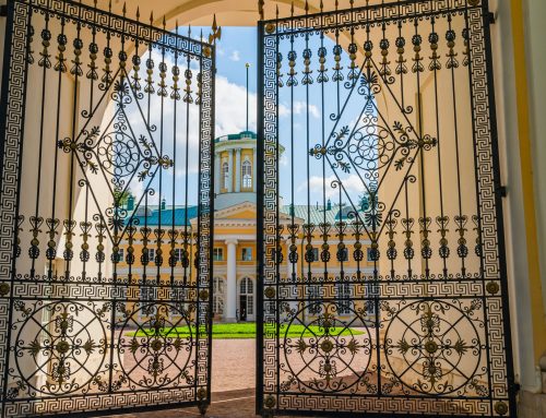 Choosing the Perfect Gate Design to Match Your Home’s Style